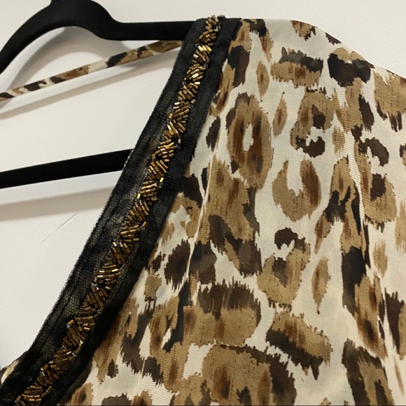 Costa Blanca Cheetah Top with beaded Detail - Picture 3 of 7